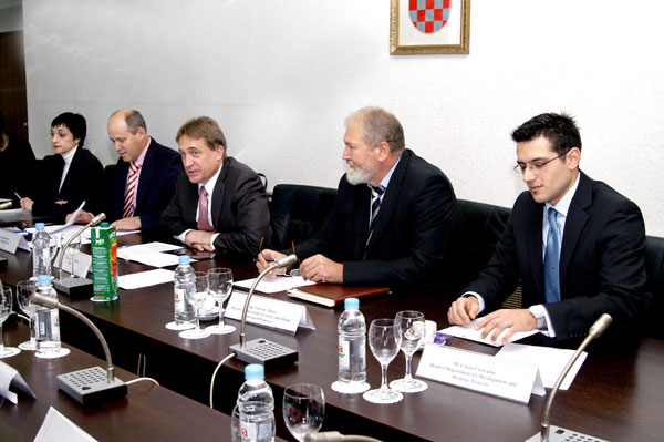 2008.11. 27. - Sastanak ministra Kalmete sa šefom Delegacije EK u RH i ravnateljem Europske agencije za sigurnost plovidbe